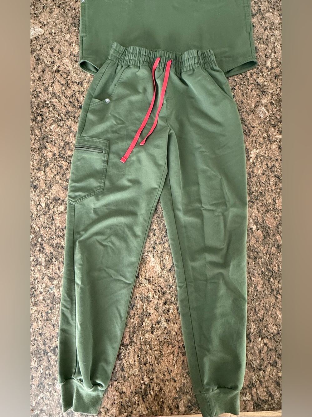 FIGS XS/SM Moss Scrub Set - Picture 2 of 5